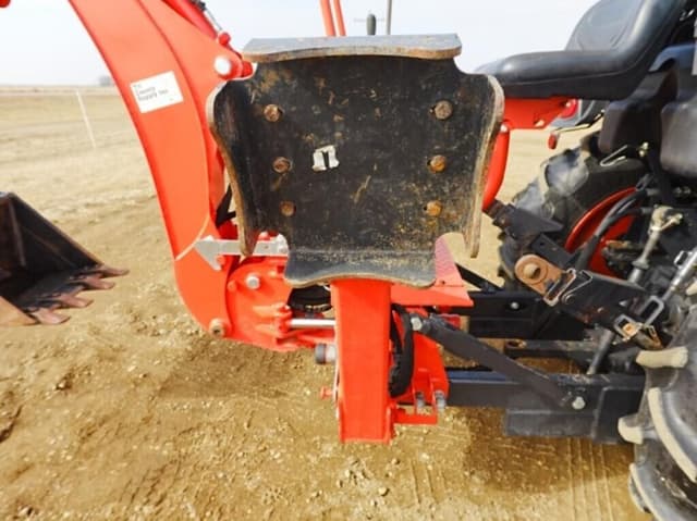 Image of Kioti KB2475L equipment image 4