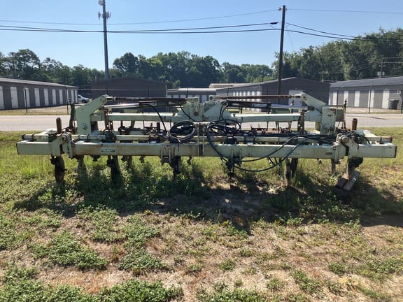 2012 KMC Undetermined Equipment Image0