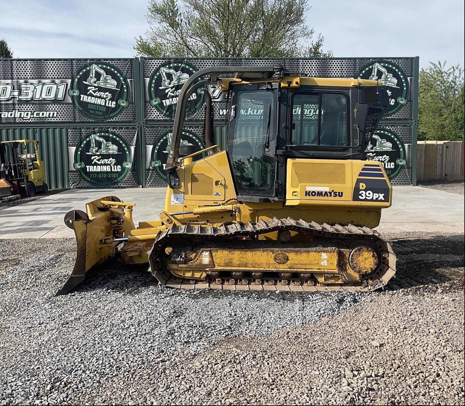 2012 Komatsu D39PX-22 Equipment Image0