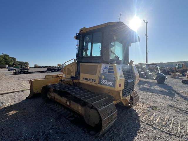 Image of Komatsu D39PX-22 equipment image 4
