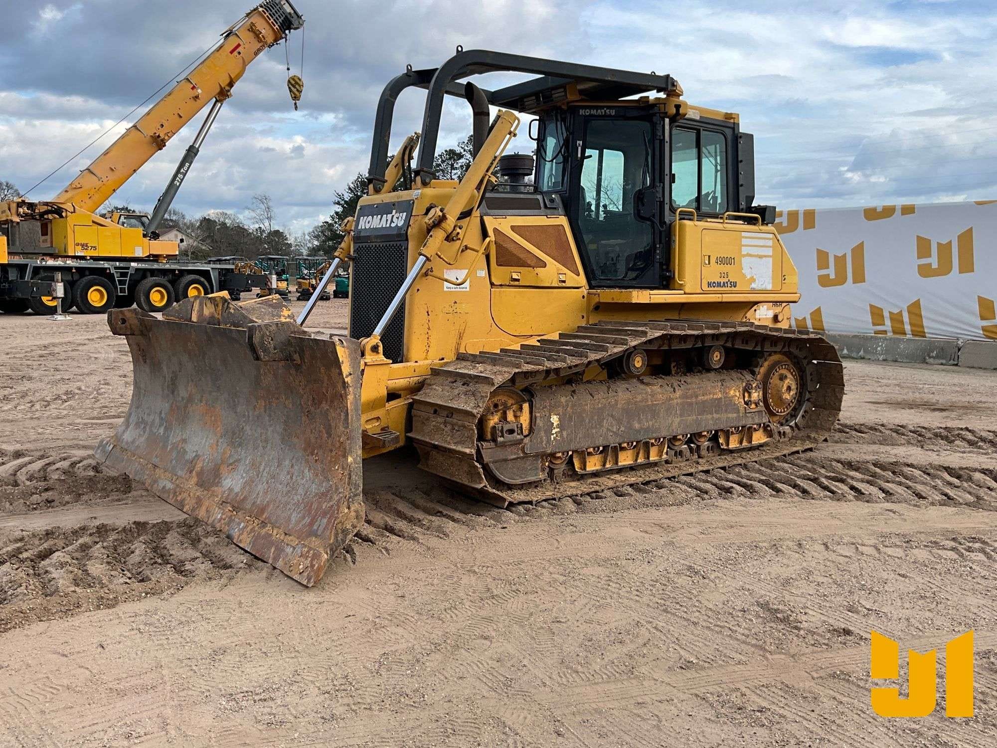 2012 Komatsu D65PX-17 Equipment Image0