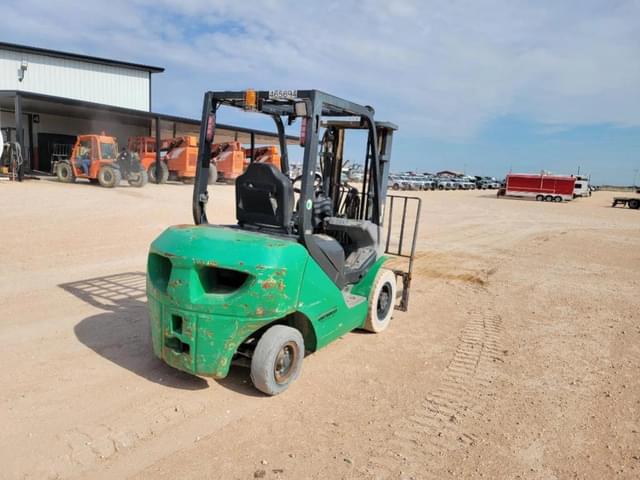 Image of Komatsu FG25T-16 equipment image 4