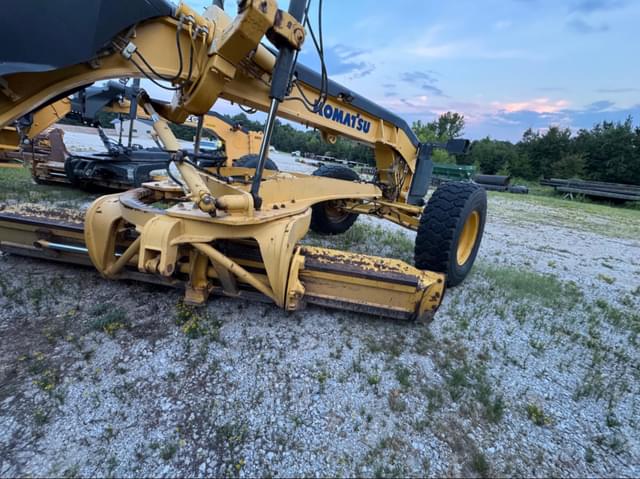 Image of Komatsu GD655 equipment image 3
