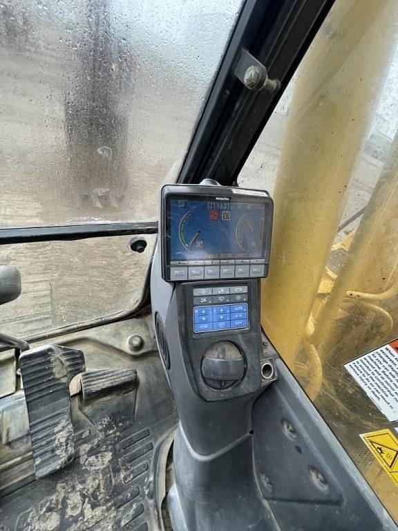 Image of Komatsu PC228US LC equipment image 2