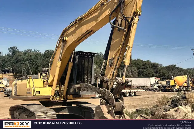 Image of Komatsu PC200LC-8 equipment image 3