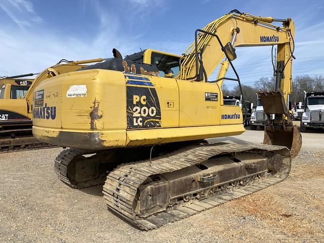 Image of Komatsu PC200LC-8 equipment image 2