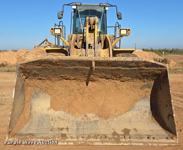 Image of Komatsu WA500-6 equipment image 1