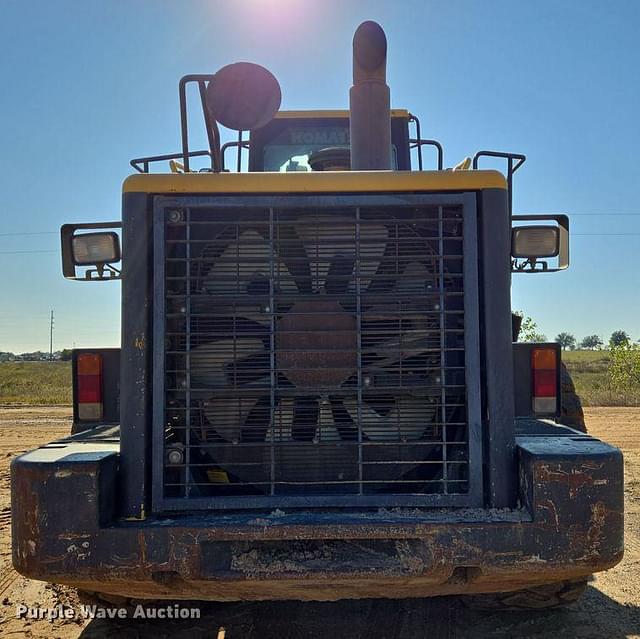 Image of Komatsu WA500-6 equipment image 4