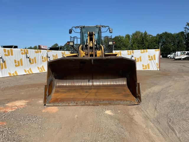 Image of Komatsu WA500-7 equipment image 1