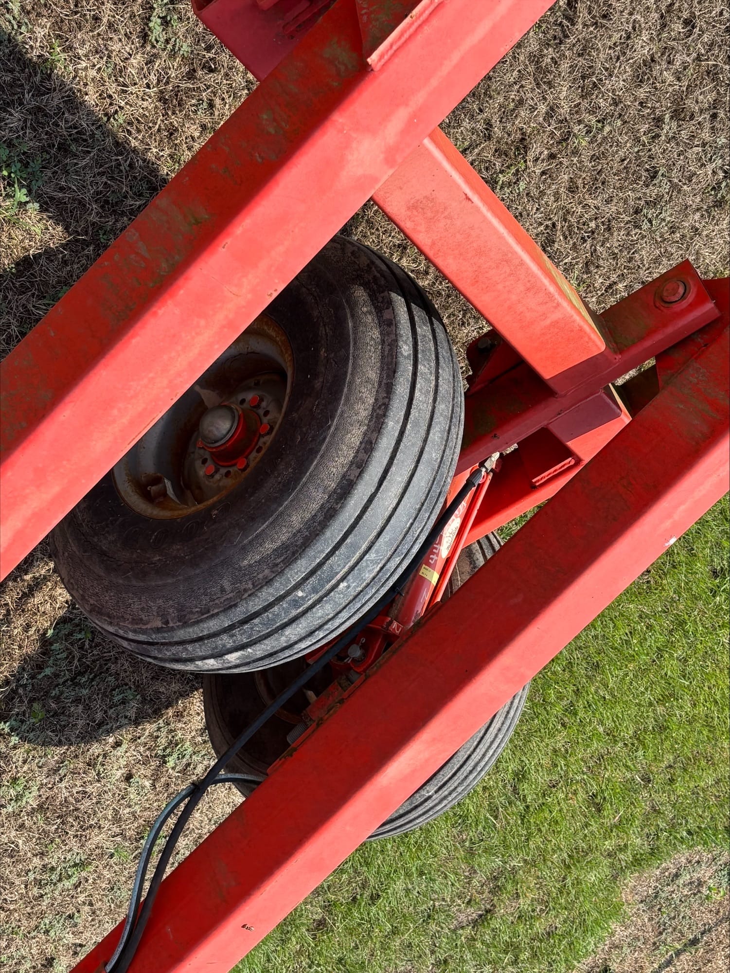 2012 Kuhn Krause 8200 Equipment Image0