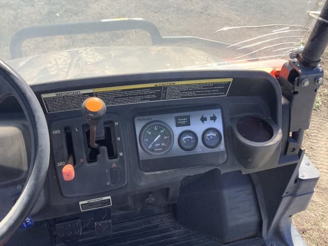 Image of Kubota RTV1140CPX equipment image 4
