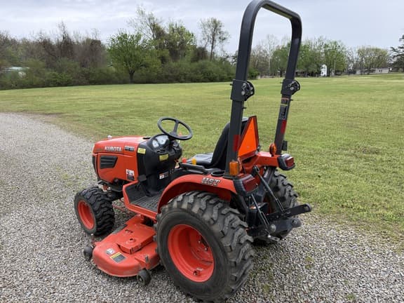 Image of Kubota B2320 equipment image 1