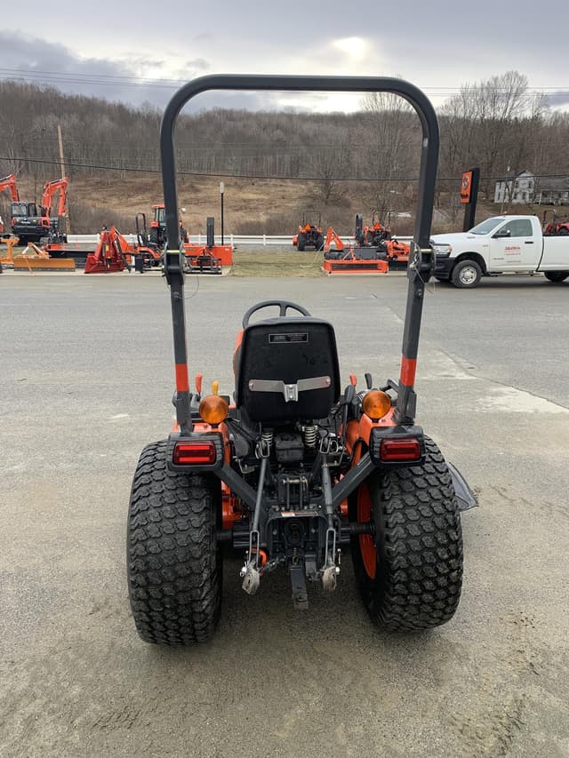 Image of Kubota B2320 equipment image 3