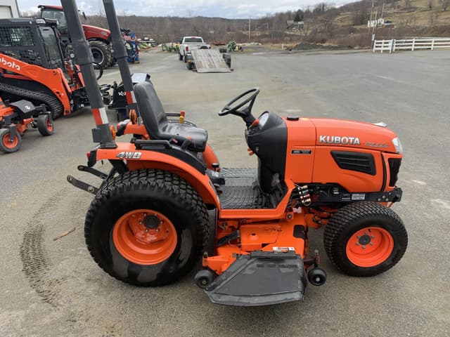 Image of Kubota B2320 equipment image 1