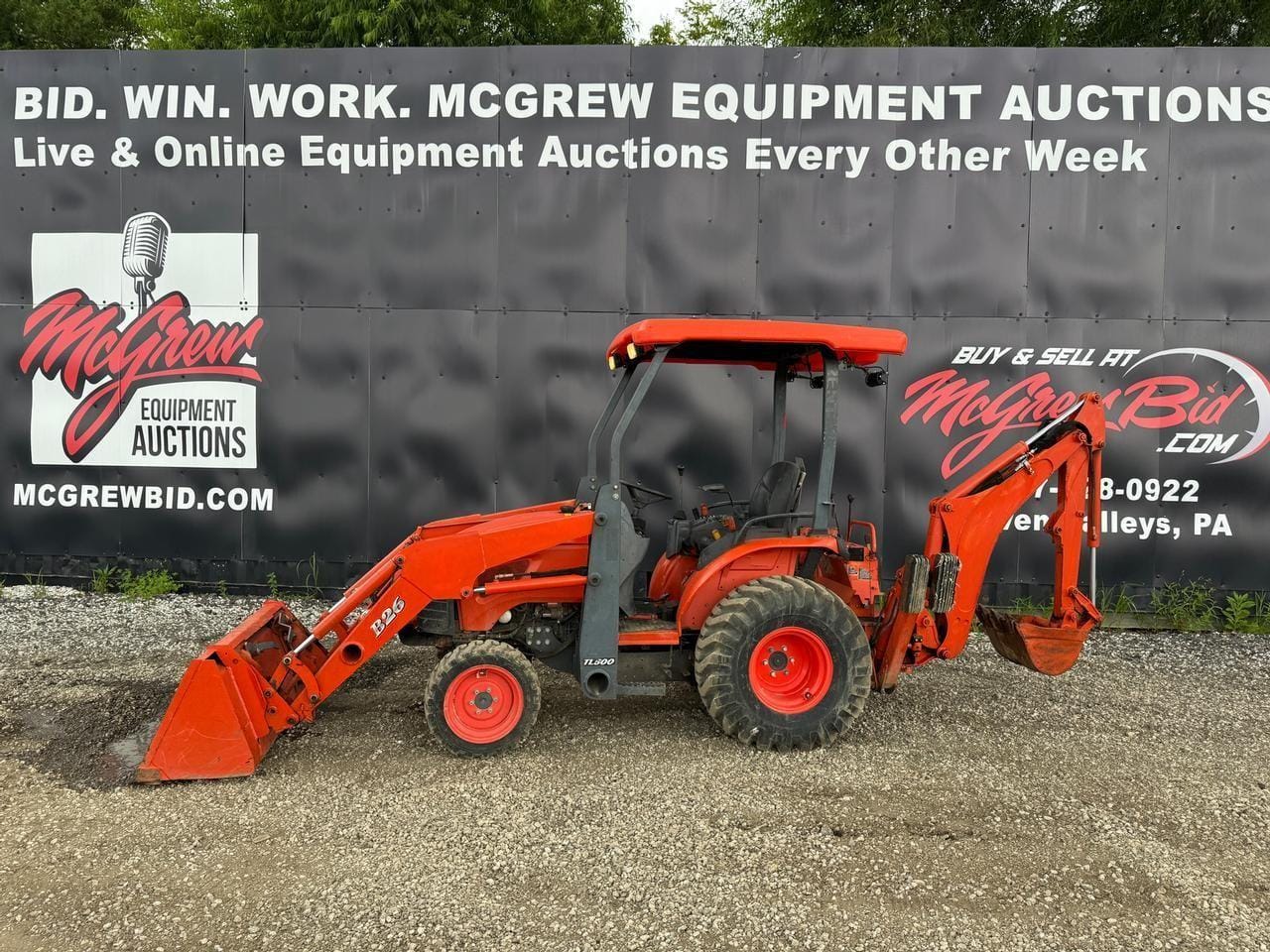 2012 Kubota B26 Equipment Image0