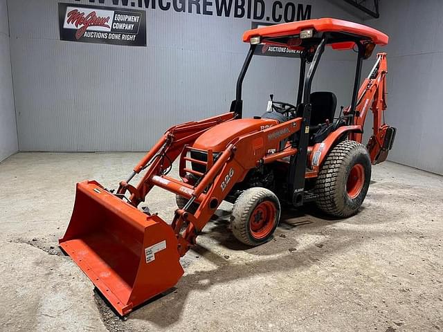 Image of Kubota B26 equipment image 1