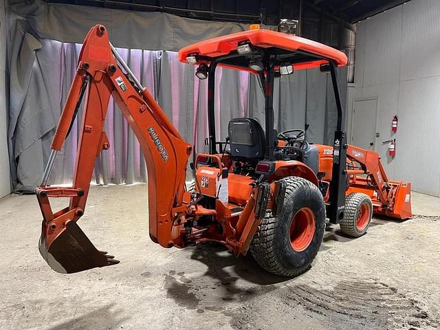 Image of Kubota B26 equipment image 4