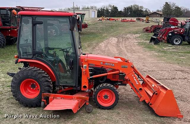 Image of Kubota B3000 equipment image 3