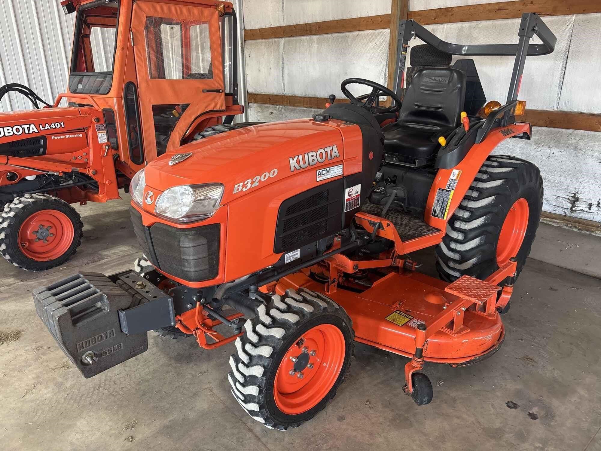 2012 Kubota B3200 Equipment Image0
