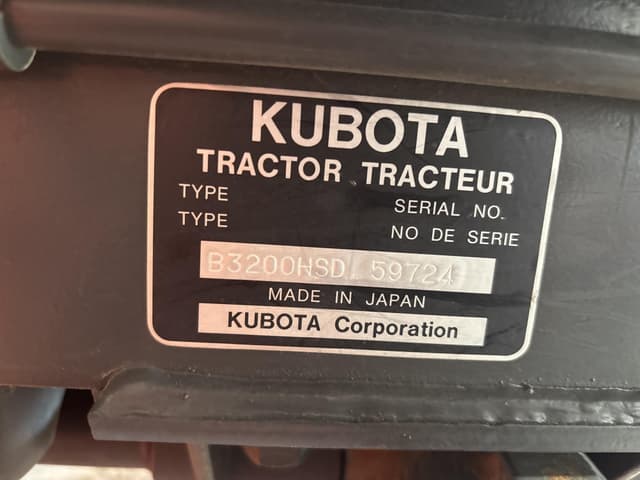 Image of Kubota B3200 equipment image 1