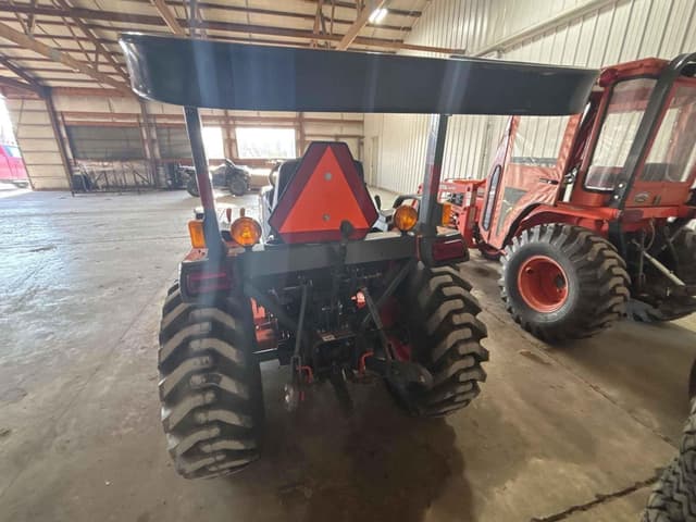Image of Kubota B3200 equipment image 3