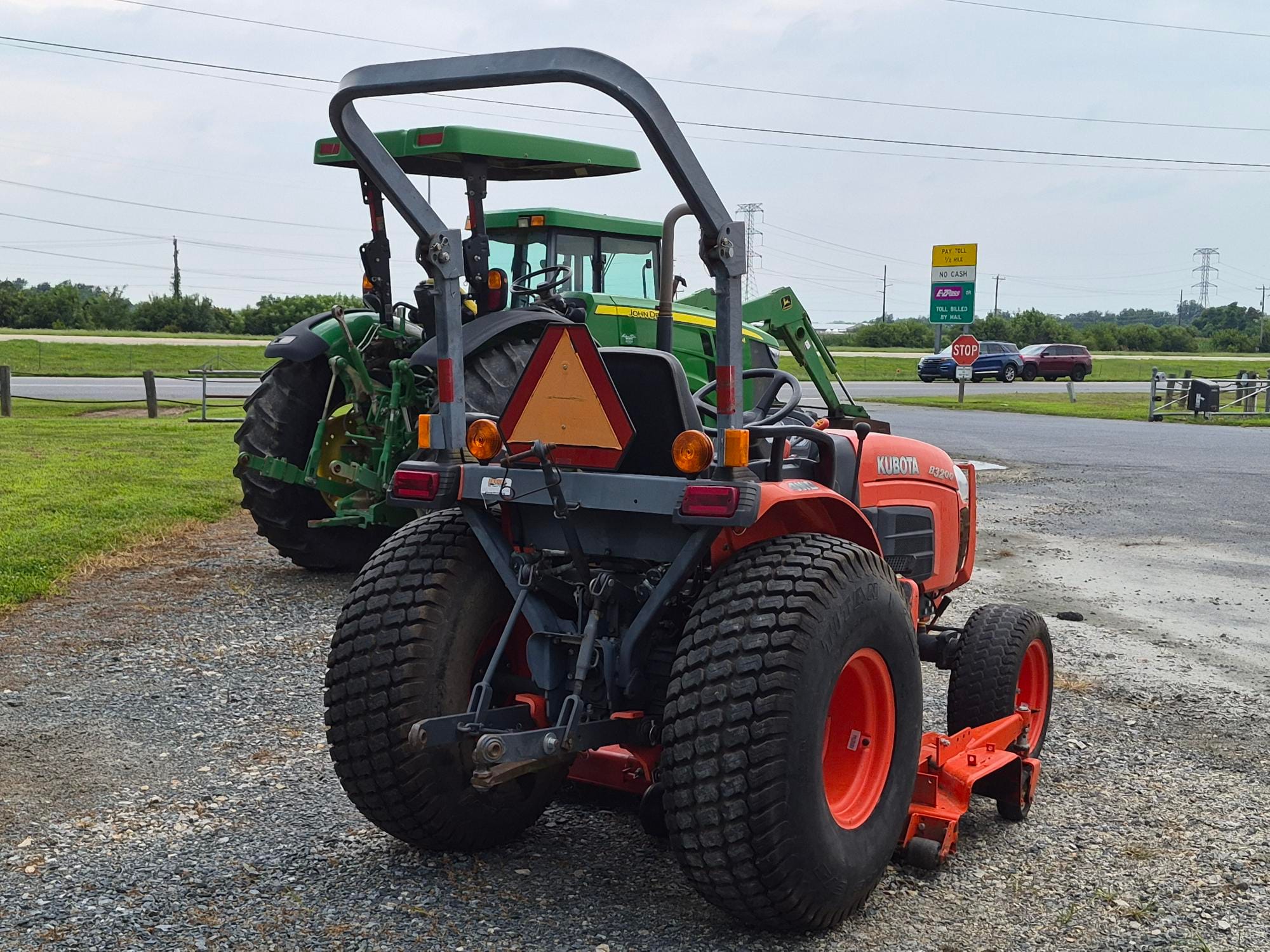 2012 Kubota B3200HSD Equipment Image0
