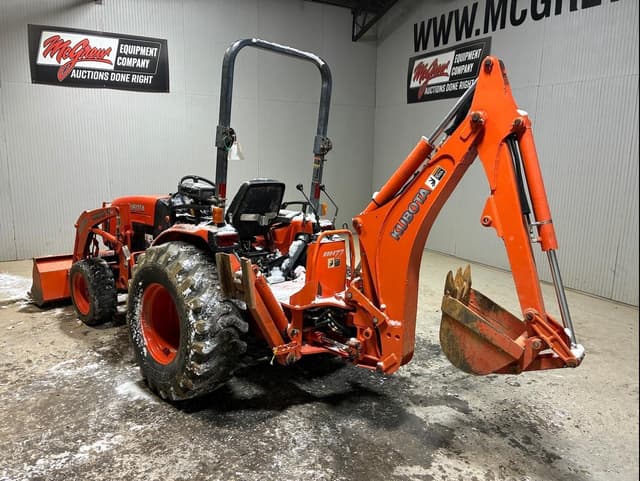 Image of Kubota B3300SU equipment image 2