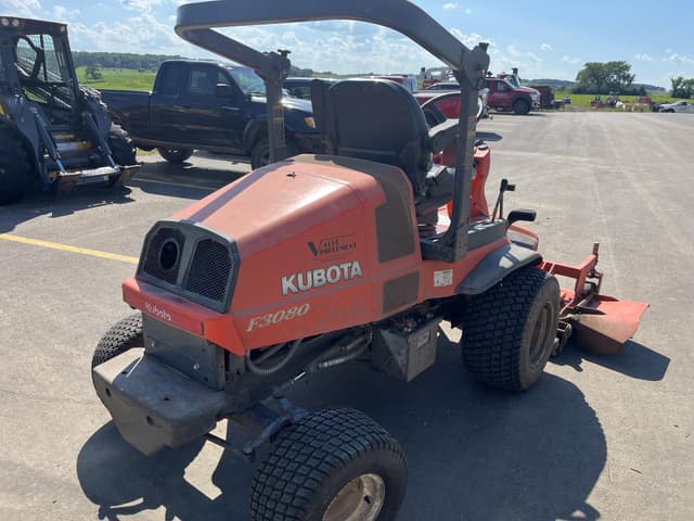 Image of Kubota F3080 equipment image 3
