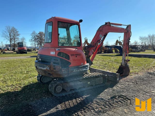 Image of Kubota KX121-3ST equipment image 4