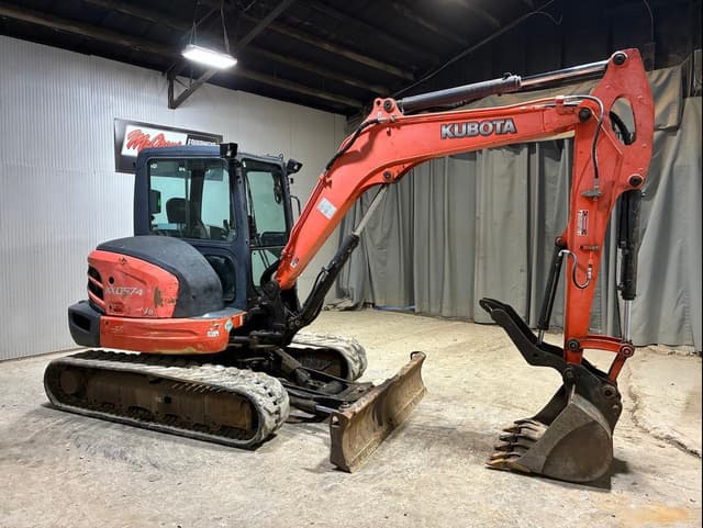 Image of Kubota KX057-4 equipment image 4