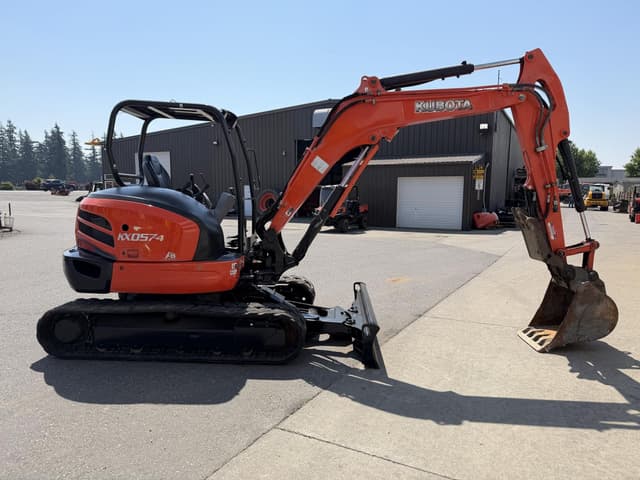 Image of Kubota KX057-4 equipment image 4