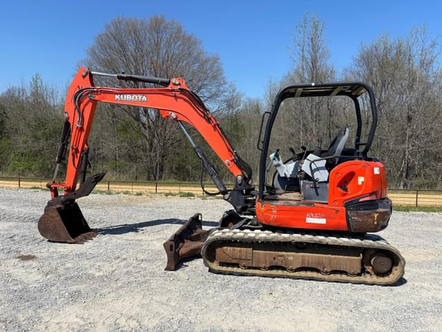 Image of Kubota KX057-4 equipment image 3