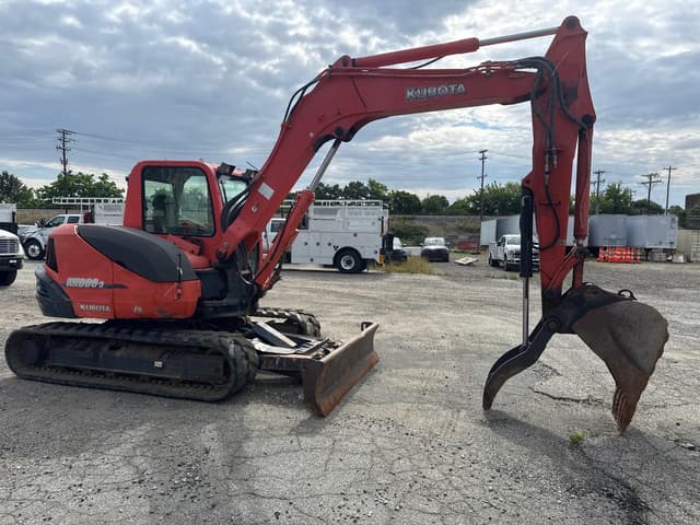 Image of Kubota KX080-3 equipment image 1