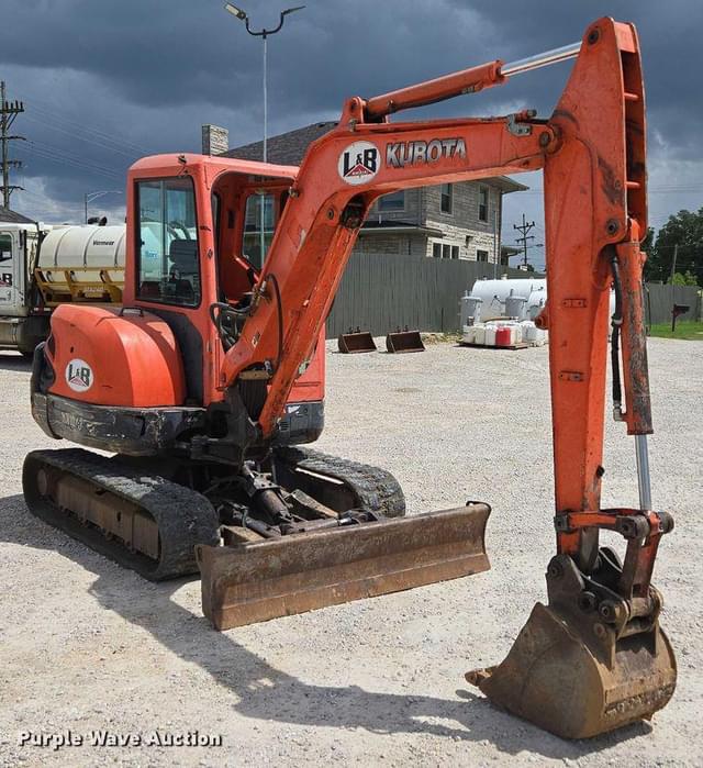 Image of Kubota KX121-3ST equipment image 2