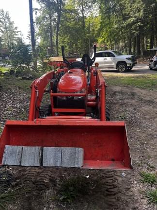 Image of Kubota L3200 equipment image 1