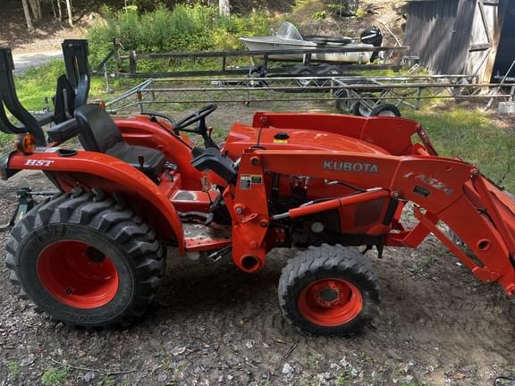 Image of Kubota L3200 equipment image 2