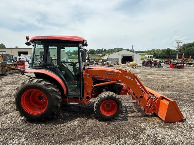 Image of Kubota L3540 equipment image 4