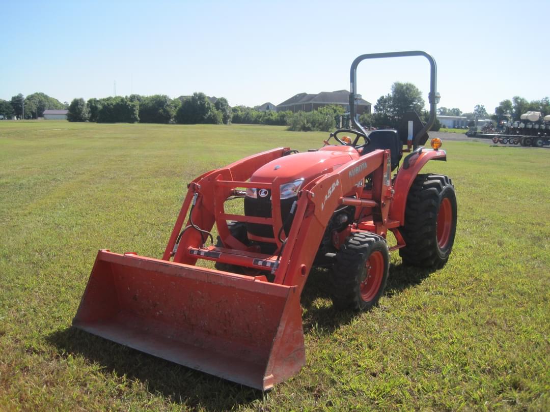 Image of Kubota L3800D Primary image