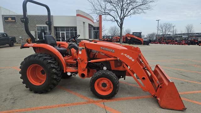 Image of Kubota L3800HST equipment image 1