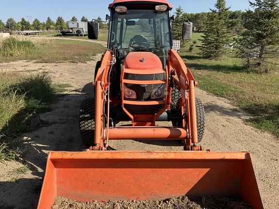 Image of Kubota L4240 equipment image 2