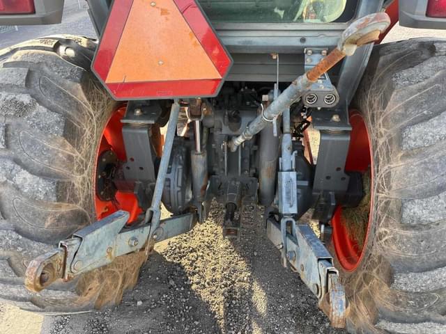 Image of Kubota L5740 equipment image 4