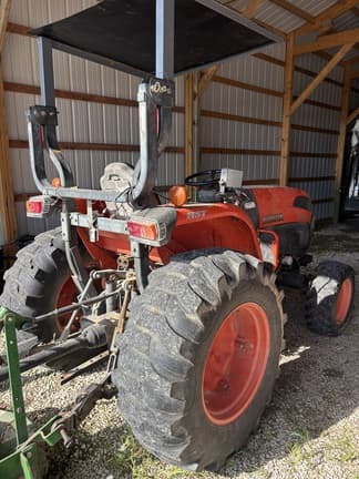 Image of Kubota L5740 equipment image 4