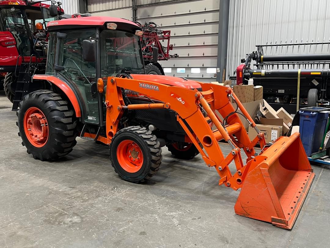 Image of Kubota L5740 Primary Image