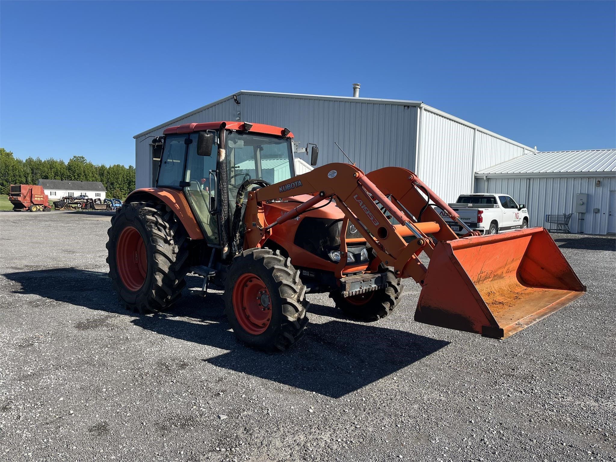 2012 Kubota M110X Equipment Image0