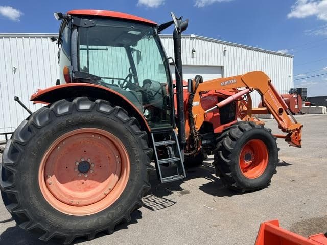 Image of Kubota M135GX equipment image 3