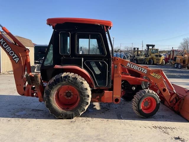 Image of Kubota M59 equipment image 4