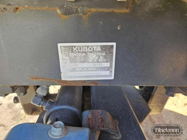 Image of Kubota M6040 equipment image 1