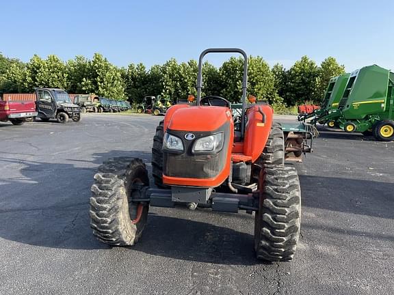 Image of Kubota M7040 equipment image 3