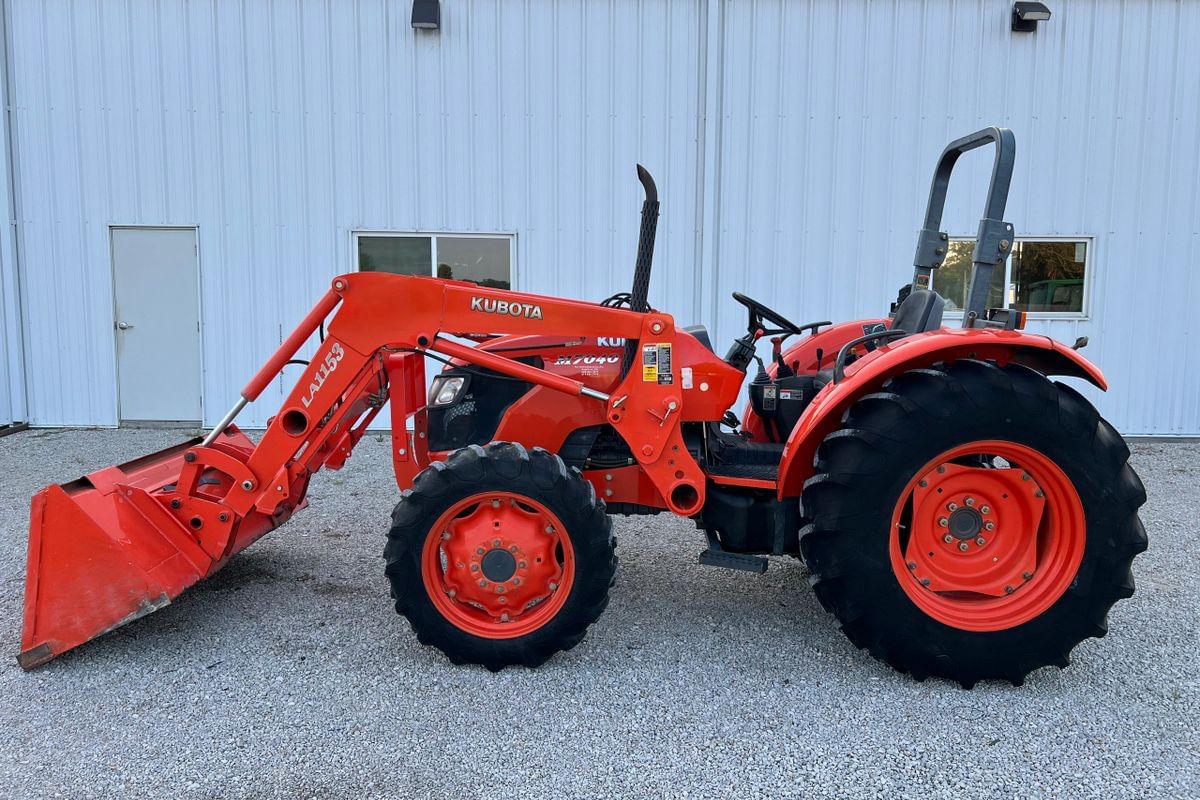 2012 Kubota M7040 Equipment Image0