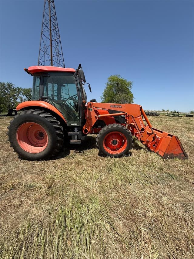 Image of Kubota M7040 equipment image 1